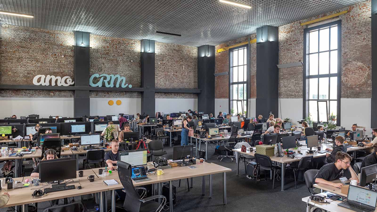 Рабочий процесс в офисе amoCRM. Команда, которая создает мощные отделы продаж